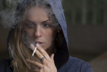 تدخين الأمهات أثناء الحمل يضر بخصوبة ذريتهن من الإناث