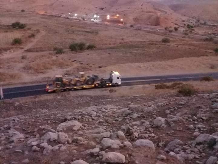 جرافات الاحتلال تجرف مئات الدونمات الزراعية في الاغوار