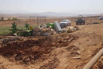 قوات الاحتلال تهدم بركسا ومنشاة في عاطوف