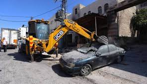 ضبط واتلاف 63 مركبة غير قانونية والقبض على 5 مطلوبين جنوب نابلس