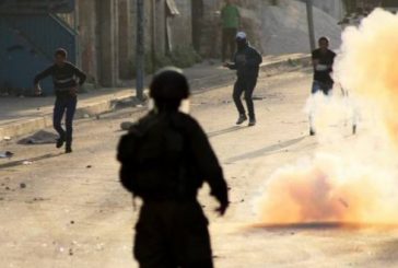 إصابة ستة مواطنين بحالات اختناق خلال اقتحام الاحتلال العيزرية شرق القدس