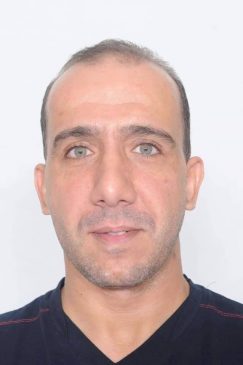 يدخل الأسير مالك ناجح داوود بكيرات (40 عامًا) من قرية صور باهر جنوب القدس ، والمحكوم بالسجن لمدة 19 عامًا، عامه الـ19 والأخير في سجون الاحتلال..