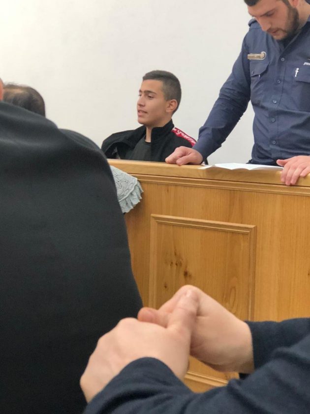 <em>🔸الاحتلال يؤجل محكمة الفتى الأسير محمد خالد أبو سنينة من القدس المحتلة حتى تاريخ 2 فبراير 2020، والذي اعتقل قبل 3 أشهر بتهمة تنفيذ عـمـلية طـعـن.</em>