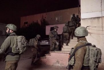 الاحتلال يداهم السموع ويفتش عدة منازل