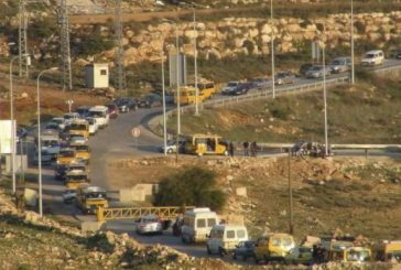 الاحتلال يغلق البوابة الحديدية على مدخل النبي صالح شمال رام الله