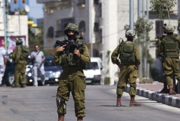 القدس-الاحتلال يعتقل أما وطفليها وشابين مقدسيين