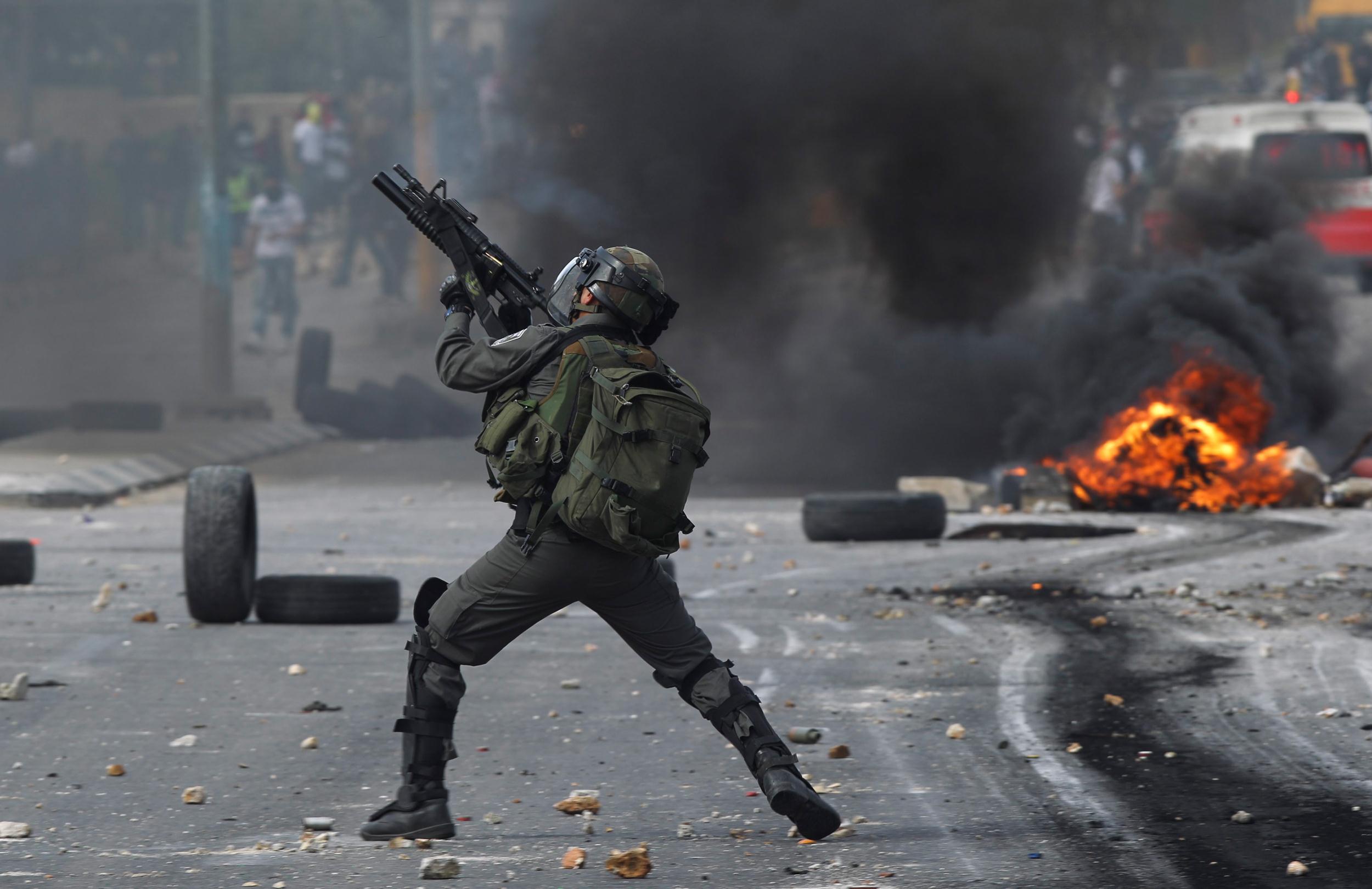 قلقيلية-إصابات بالرصاص المعدني والاختناق جراء قمع الاحتلال مسيرة كفر قدوم