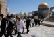 القدس : مستوطنون يؤدون طقوسا تلمودية في أحياء البلدة القديمة