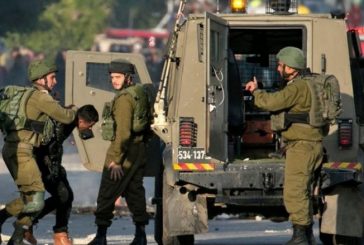 الاحتلال يحتجز 3 شبان ويعتدي على آخر شمال سلفيت