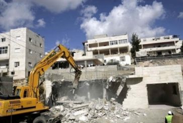 القدس..الاحتلال يهدم مركزاً طبيّاً ويحاصر شقة لهدمها