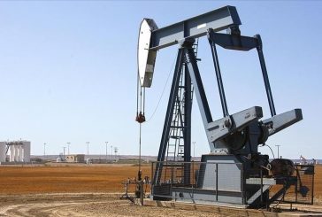 النفط يرتفع مع تراجع مخزونات الخام الأمريكية وآمال التحفيز في الصين