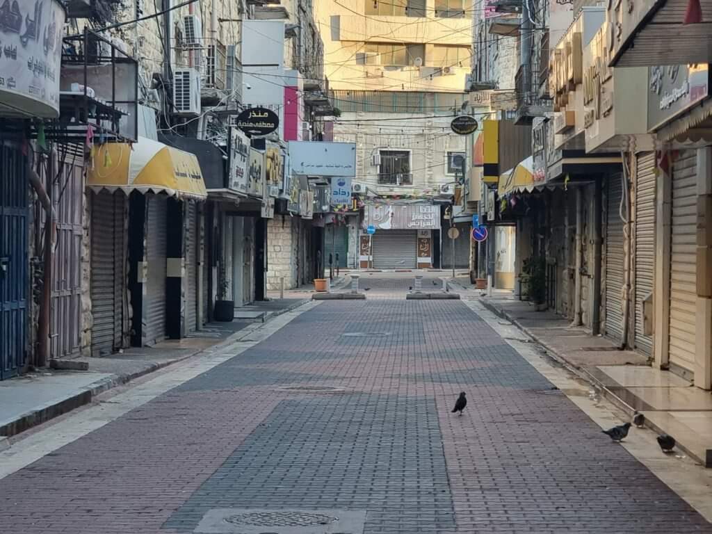 الاضراب يعم محافظات الضفة حدادا على أرواح شهداء نابلس