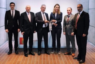 الصالح يدعو الدنمارك لتقديم المزيد من الدعم لقطاع الحكم المحلي