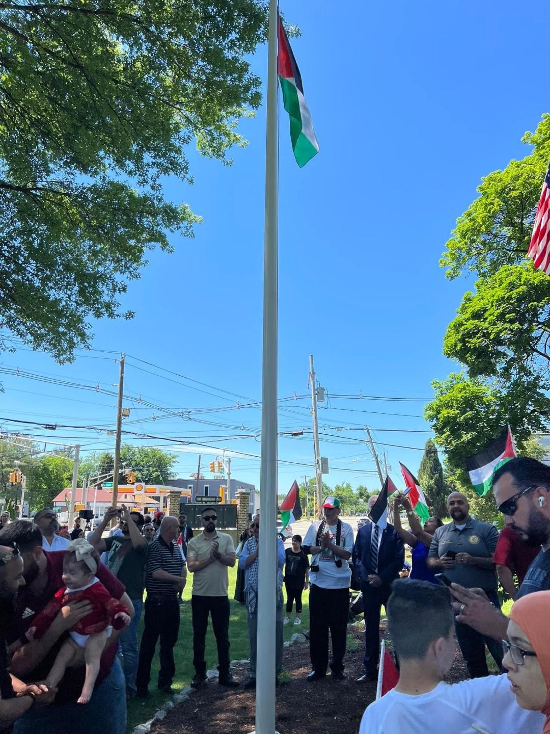 جاليتنا تحتفل برفع علم فلسطين في مدينتي كليفتون وباترسون الأميركيتين