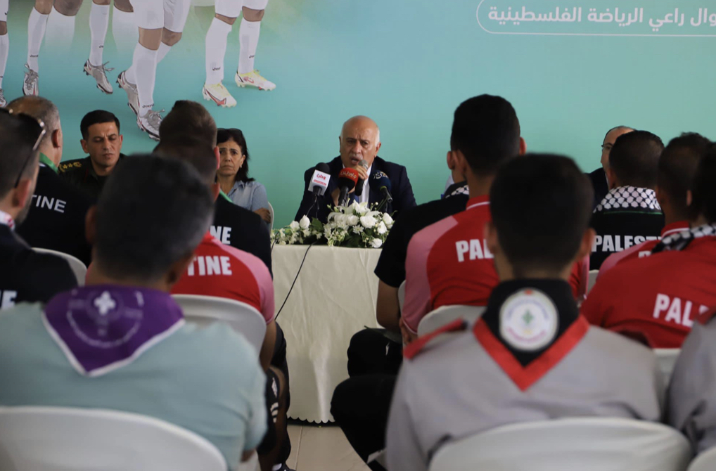 الرجوب: تأهل “الفدائي” إلى نهائيات آسيا تتويج لجهود اللاعبين وكافة الطواقم الفنية والإدارية