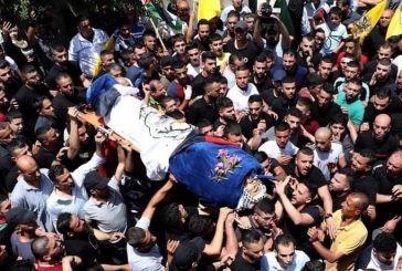 جنين- الآلاف يشيعون جثمان الشهيد بلال كبها إلى مثواه الأخير في يعبد
