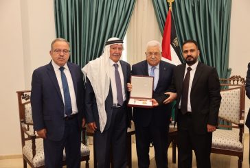 الرئيس يمنح الراحل سعد جمال المجالي نجمة الاستحقاق من وسام دولة فلسطين