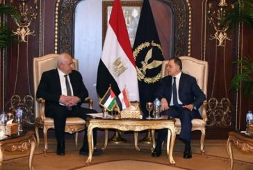 وزير الداخلية يبحث مع نظيره المصري التعاون المشترك