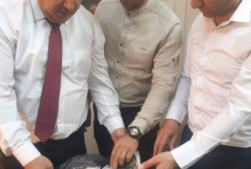 الخليل : مستوطنون يمزقون ويحرقون نسخا من القرآن الكريم في الخليل
