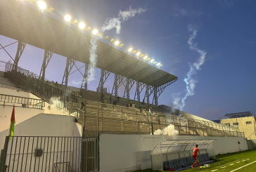إصابات بين اللاعبين والجمهور جراء استهداف الاحتلال ملعب الخضر بقنابل الغاز