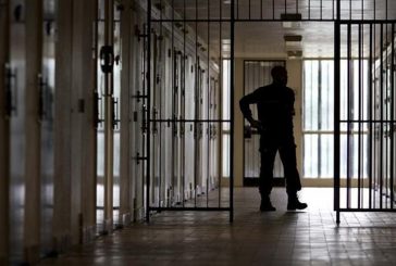45 يوما على إضراب المعتقلين الفسفوس وخلوف ضد اعتقالهما الإداريّ وسط مخاوف على حياتهما