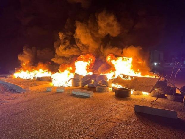 أريحا – إصابة مواطنين وإحراق مركبة في اعتداء للمستوطنين شمال أريحا