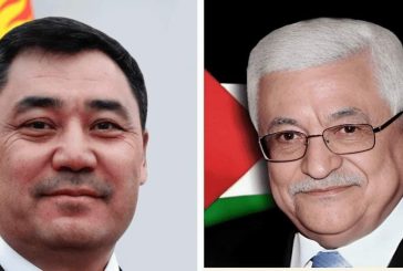 الرئيس يجتمع مع رئيس قرقيزيا في طريق عودته من الصين
