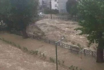 مصرع سبع نساء ورجل بصواعق رعدية وسيول في اليمن