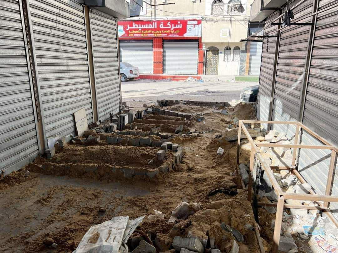 غزة-جثامين ملقاة على الأرض وقبور في كل مكان