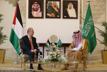 رئيس الوزراء يبحث مع وزير الخارجية السعودي تعزيز وتنسيق الجهود الإغاثية في غزة