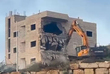 القدس : الاحتلال يهدم بناية في الرام شمال القدس المحتلة