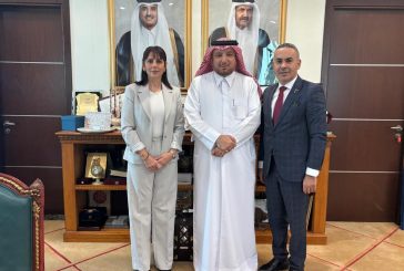 الرمحي تبحث مع مسؤولين قطريين تعزيز التعاون في مجالي التدريب الدبلوماسي وبناء القدرات
