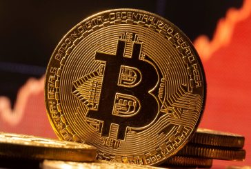 بتكوين تقترب من حاجز الـ100 ألف دولار