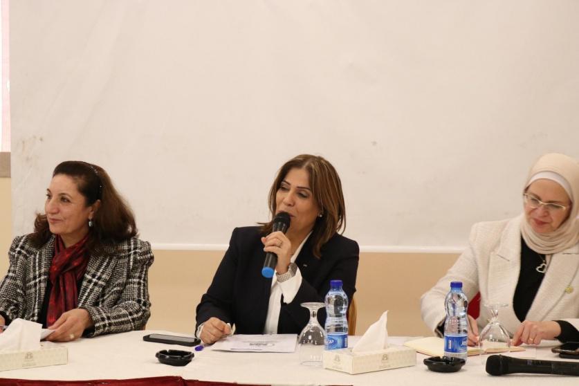 أريحا-ورشة عمل لتسهيل وصول النساء المعنفات إلى كافة الخدمات