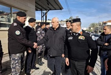 جنين-وزير الداخلية يتفقد طواقم الدفاع المدني في محافظة جنين