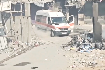 غزة : الاحتلال يستهدف مركبة إسعاف أمام مستشفى كمال عدوان