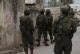 القدس : الاحتلال يقتحم منزل مقدسي ونجله ويفرض غرامة مالية