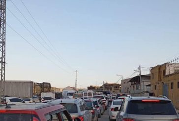 نابلس : الاحتلال يجبر مئات المواطنين على تناول افطارهم على حاجز بيت فوريك العسكري