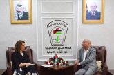 أبو هولي يبحث مع المبعوثة الألمانية للقضايا الإنسانية آليات دعم الأونروا وتمكينها