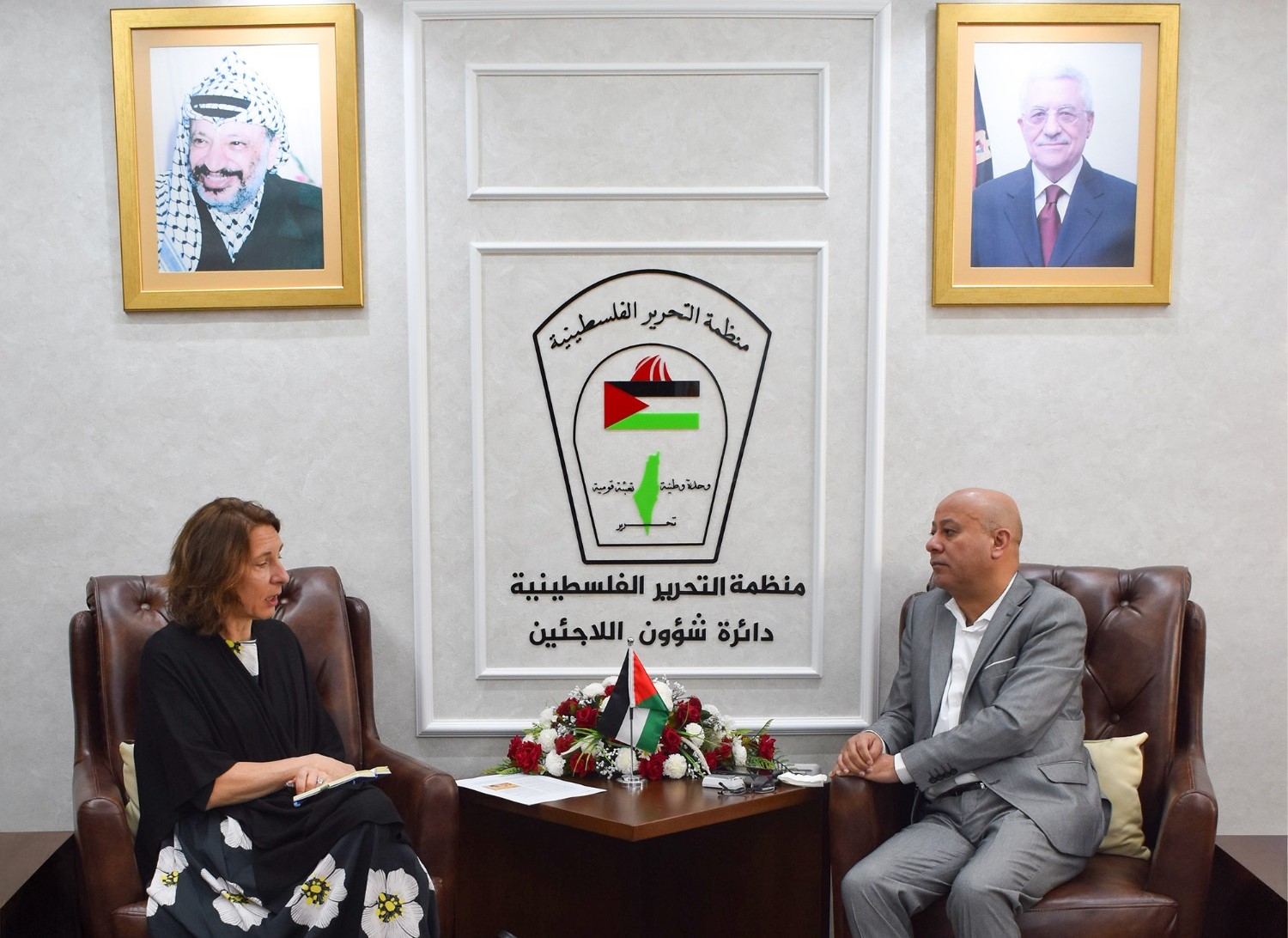 أبو هولي يبحث مع المبعوثة الألمانية للقضايا الإنسانية آليات دعم الأونروا وتمكينها