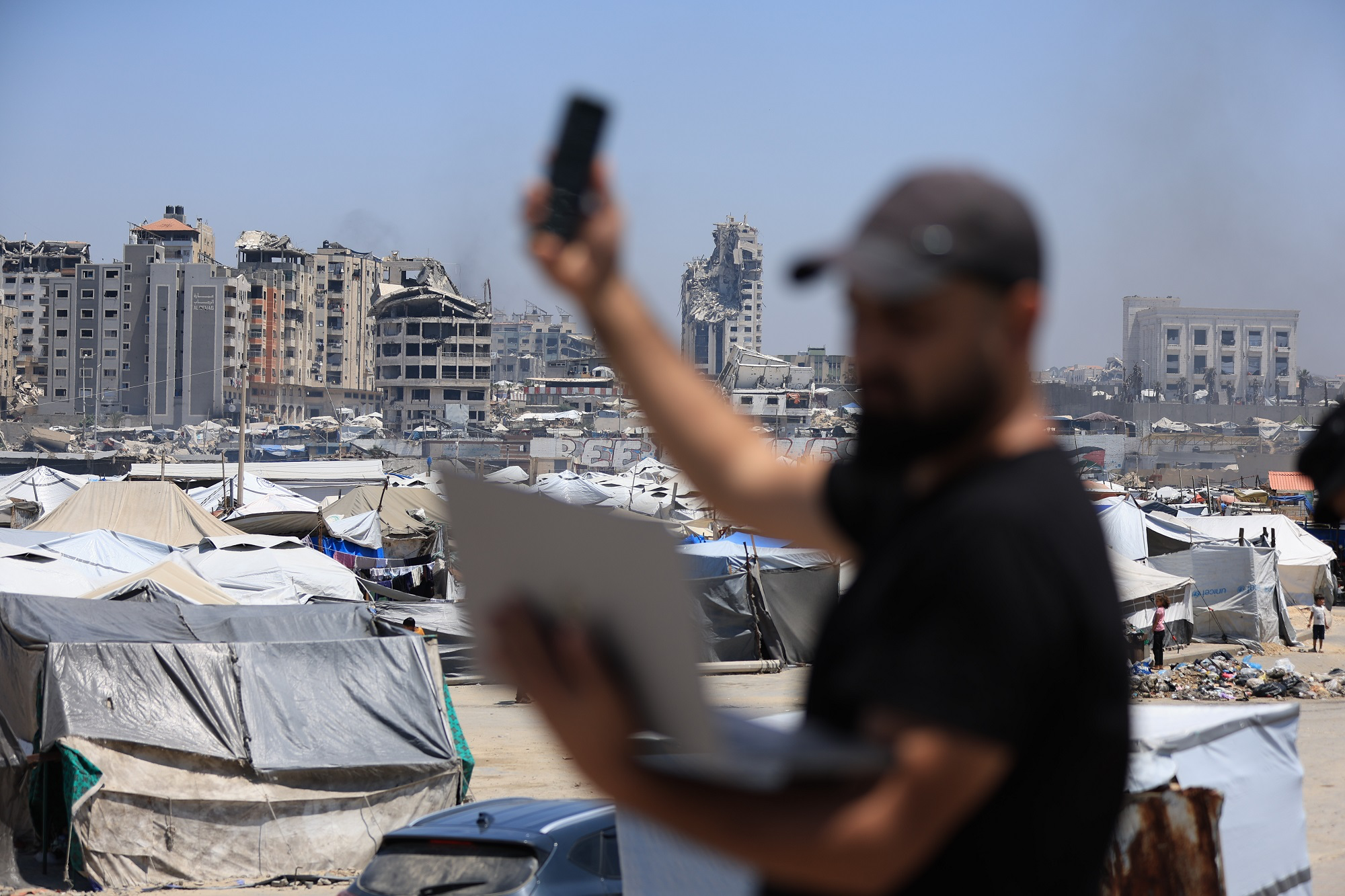 هيئة تنظيم قطاع الاتصالات: نيودلهي لخدمات الإنترنت الحديثة وثابتة في محافظة غزة والشمال