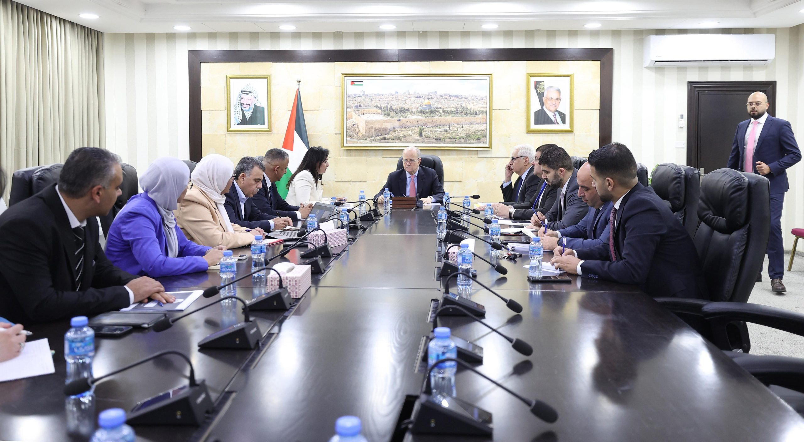 مصطفى يؤكد أهمية تنفيذ مبادرة تعزيز الحماية الاجتماعية واستكمال الخطط التنفيذية لإغاثة أبناء شعبنا
