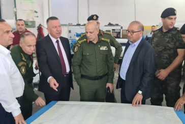 قيادة منطقة الخليل واتحاد الصناعات البلاستيكية يتفقدون مصنع فرشات الحرباوي