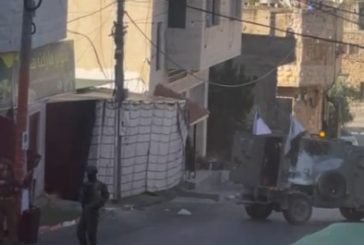الاحتلال يداهم منزل عائلة الاسير راتب حريبات في مدينة دورا