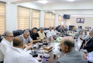 محافظ الخليل يبحث مع فعاليات سعير الاعتداء على أبراج شركات الاتصالات الخلوية