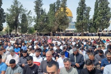 35 ألفا يؤدون صلاة الجمعة في المسجد الأقصى