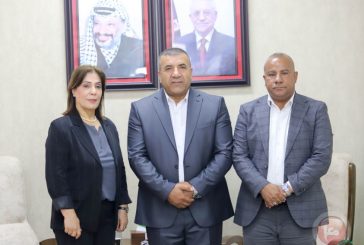 محافظ الخليل يستقبل وزيرة شؤون المرأة ورئيس هيئة مقاومة الجدار والاستيطان