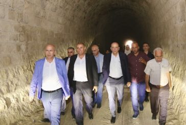 الوزير الحايك يتفقد المواقع الاثرية في طولكرم