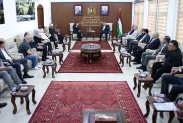 محافظ الخليل يبحث مع وزيرة التنمية الاجتماعية تعزيز التعاون