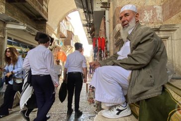 قيود ومنع-40 ألف مصل يؤدون صلاة الجمعة في الأقصى